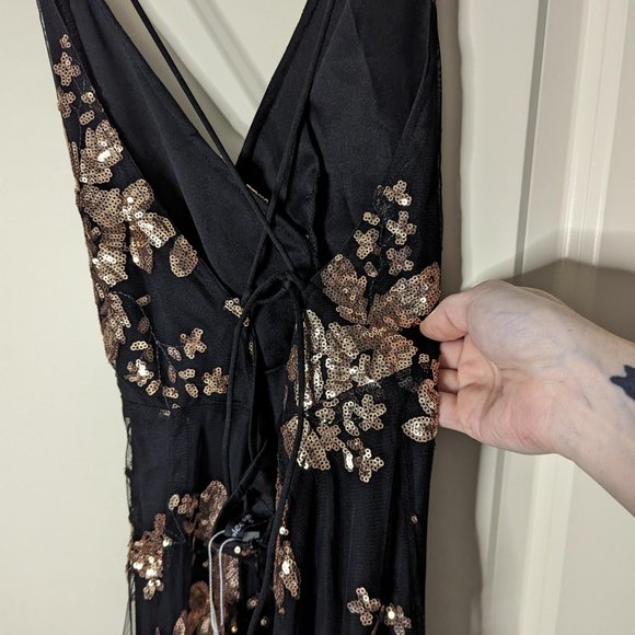 Sequin Bodycon Dress - Picture 8 of 8